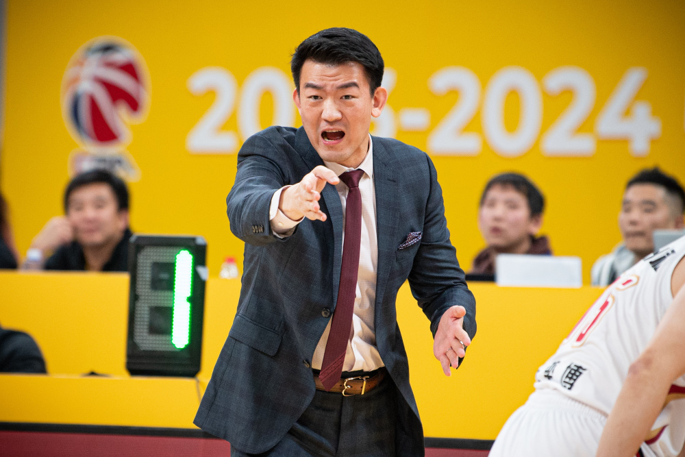 ayx-包含转折点!浙江稠州队长鼓劲,欧联今晚攻防权衡,态度坚定,赛程密集仍需轮换的词条